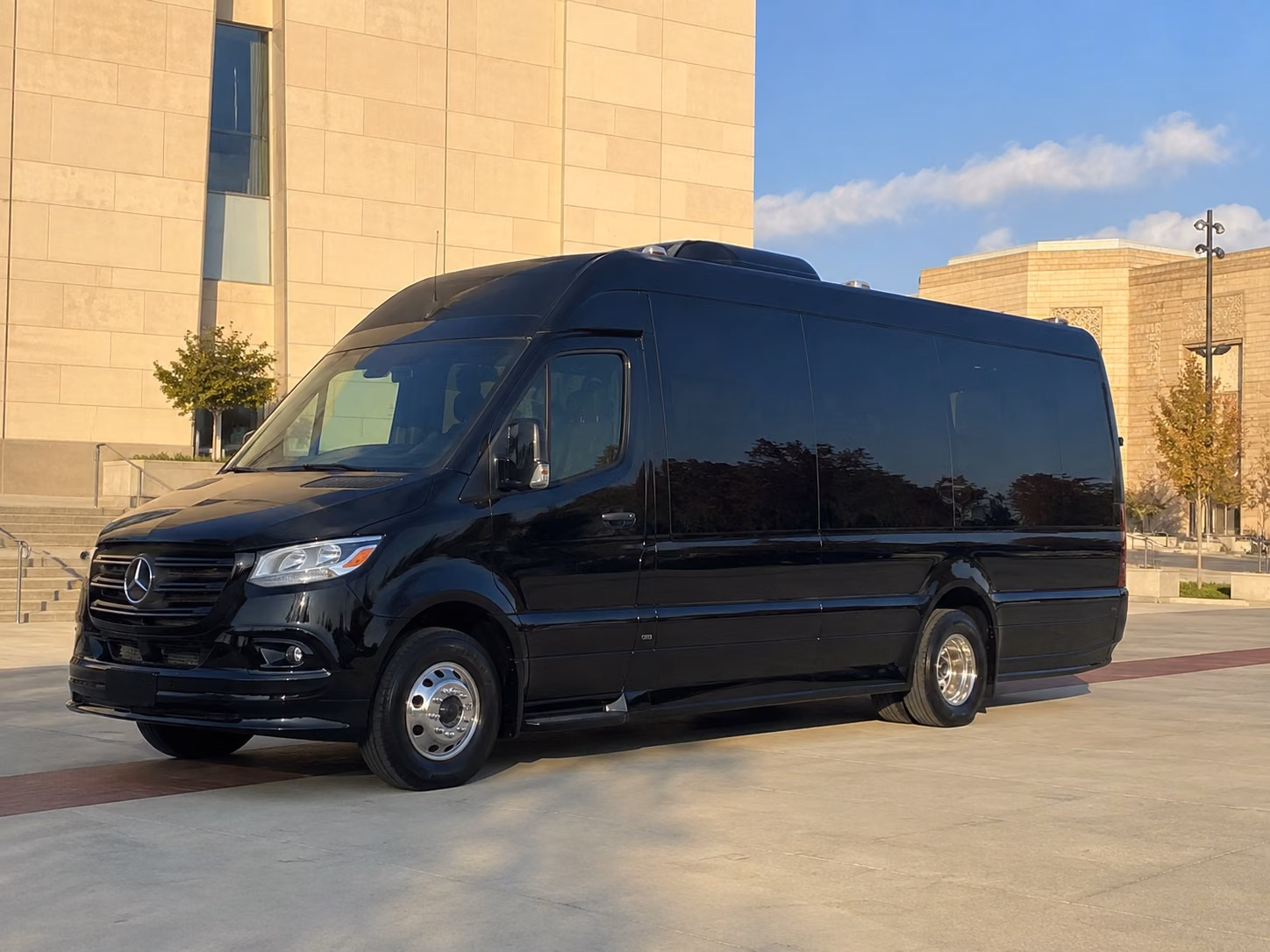 rent a field trip bus to warren museums and science centers