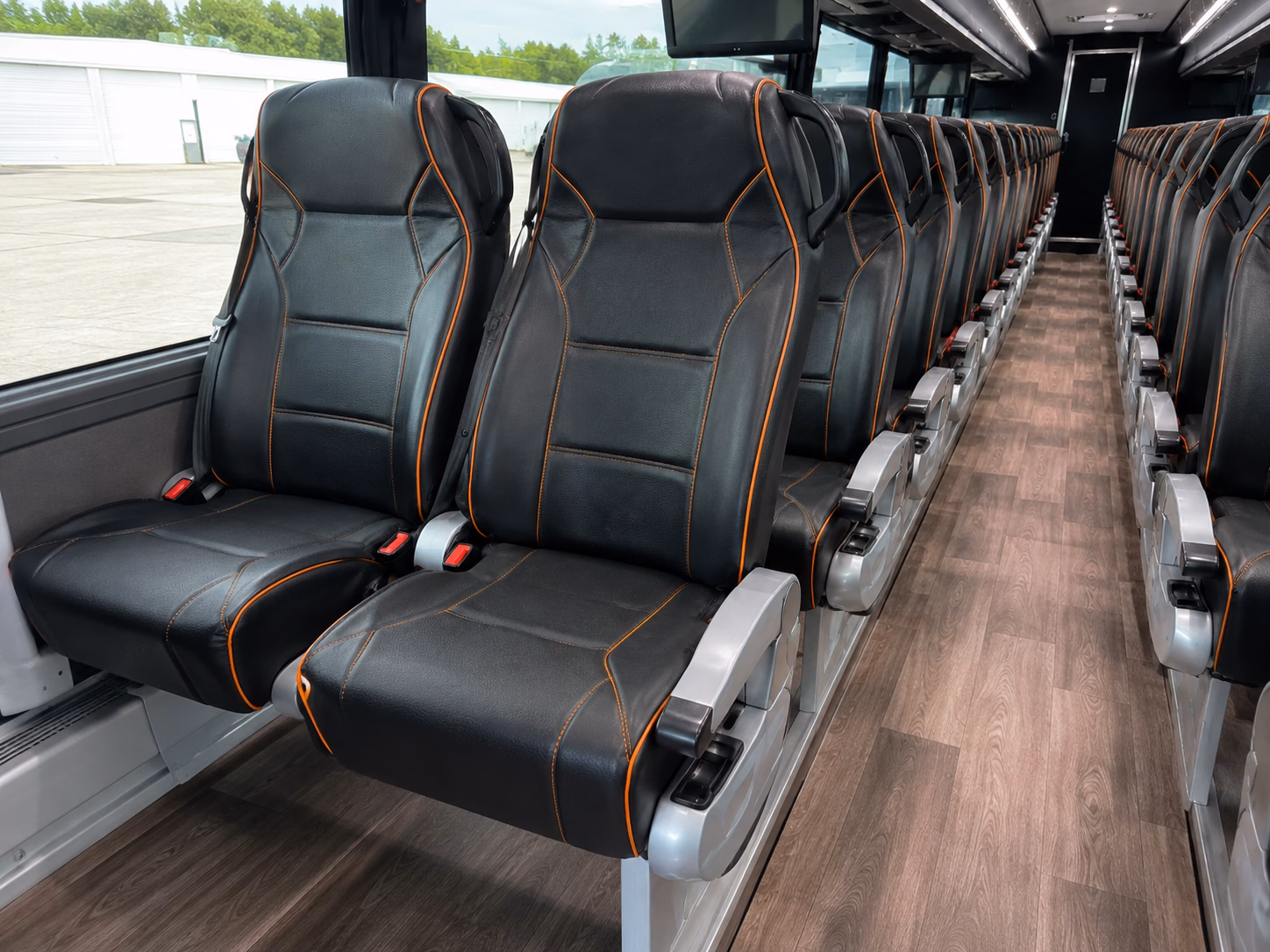 warren construction and film crew shuttle buses
